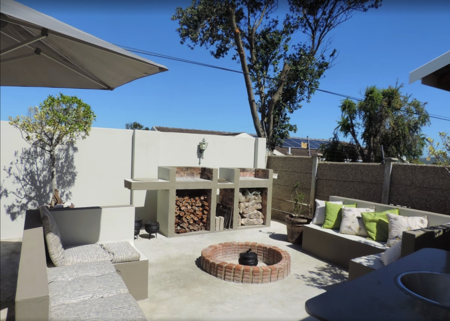 1 Bedroom Property for Sale in Upper Robberg Western Cape